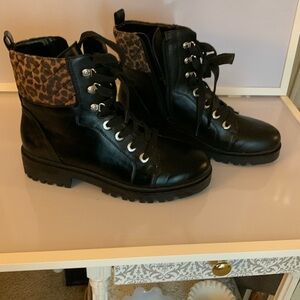 Stylish Black and leopard print Women's Boots